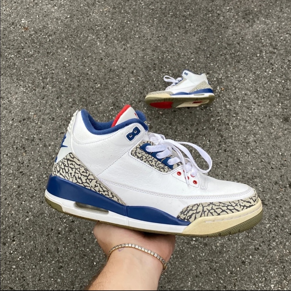 Jordan 3 true blue size 9.5 (2016)